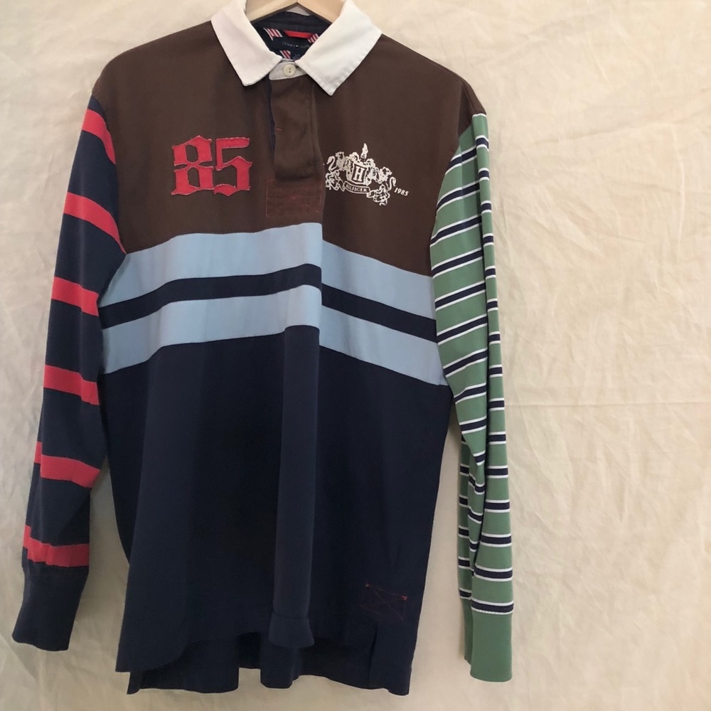 Men’s Vintage Tommy Hilfiger rugby shirt size L
